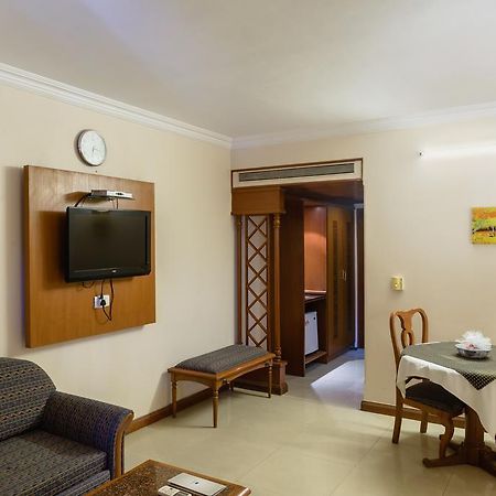 Quality Inn Palms Gāndhīdhām Extérieur photo