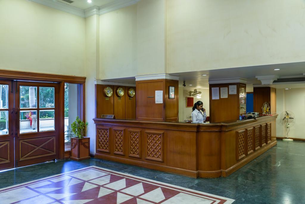 Quality Inn Palms Gāndhīdhām Extérieur photo