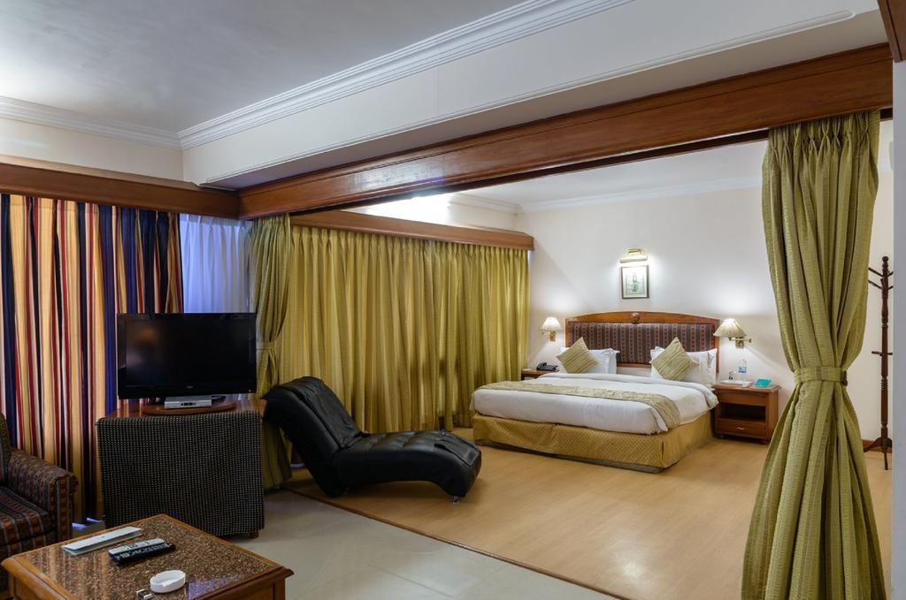 Quality Inn Palms Gāndhīdhām Extérieur photo